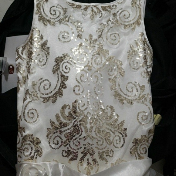Girls size 12 white/gold dress - Picture 2 of 5
